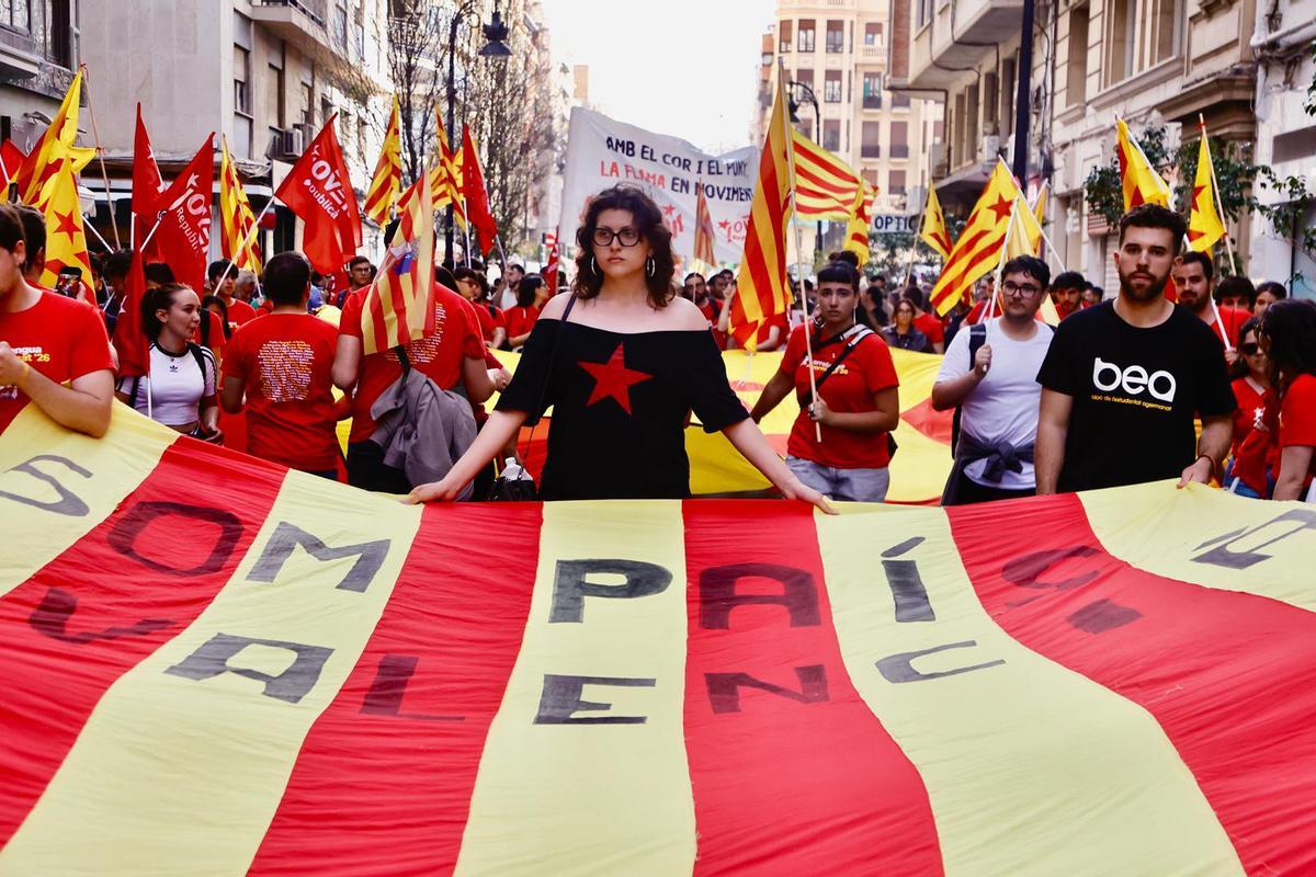 La manifestación del 25 d'Abril en València, en imágenes La manifestación del 25 d'Abril en València, en imágenes