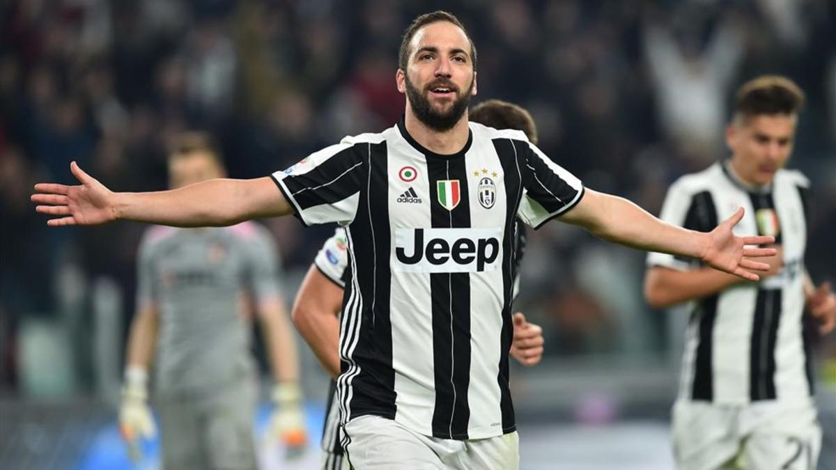 Higuaín marcó el tercer gol de la Juventus ante el Palermo