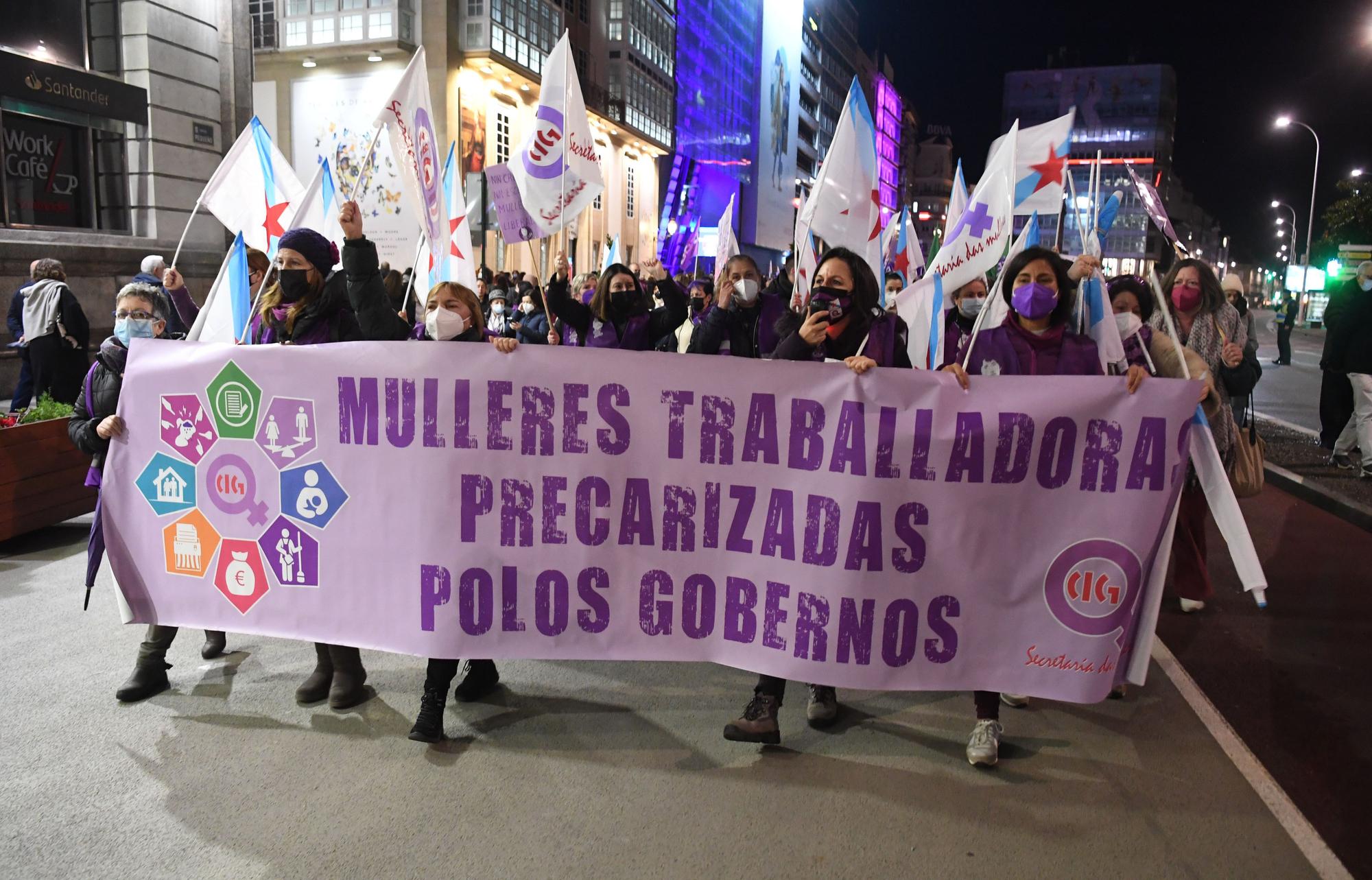 8M en A Coruña | Una marea violeta para reivindicar la igualdad