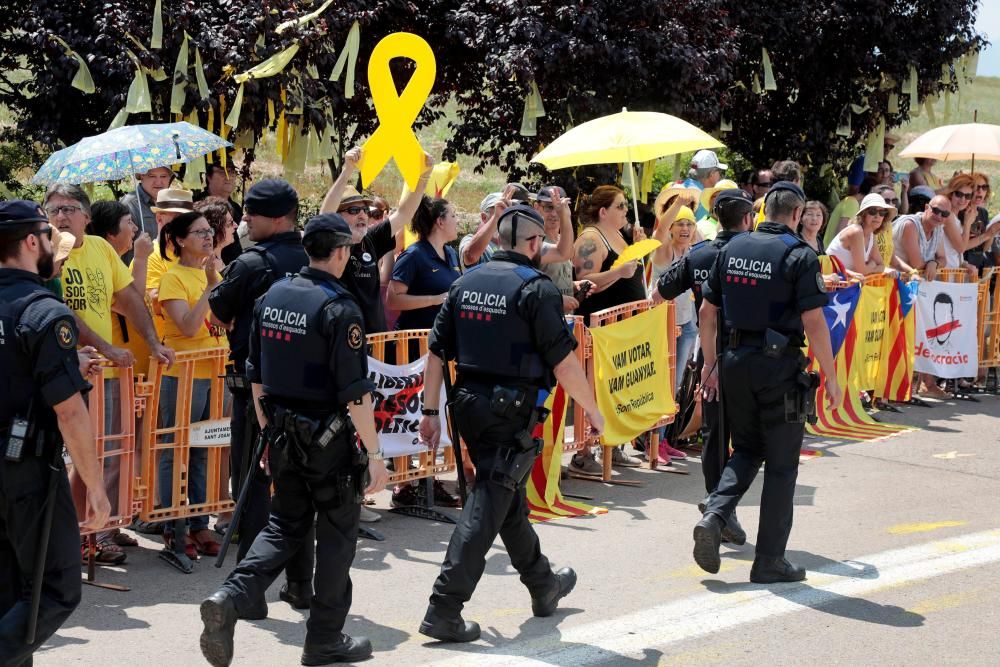 Forn, Rull i Turull arriben a la presó de Lledoners