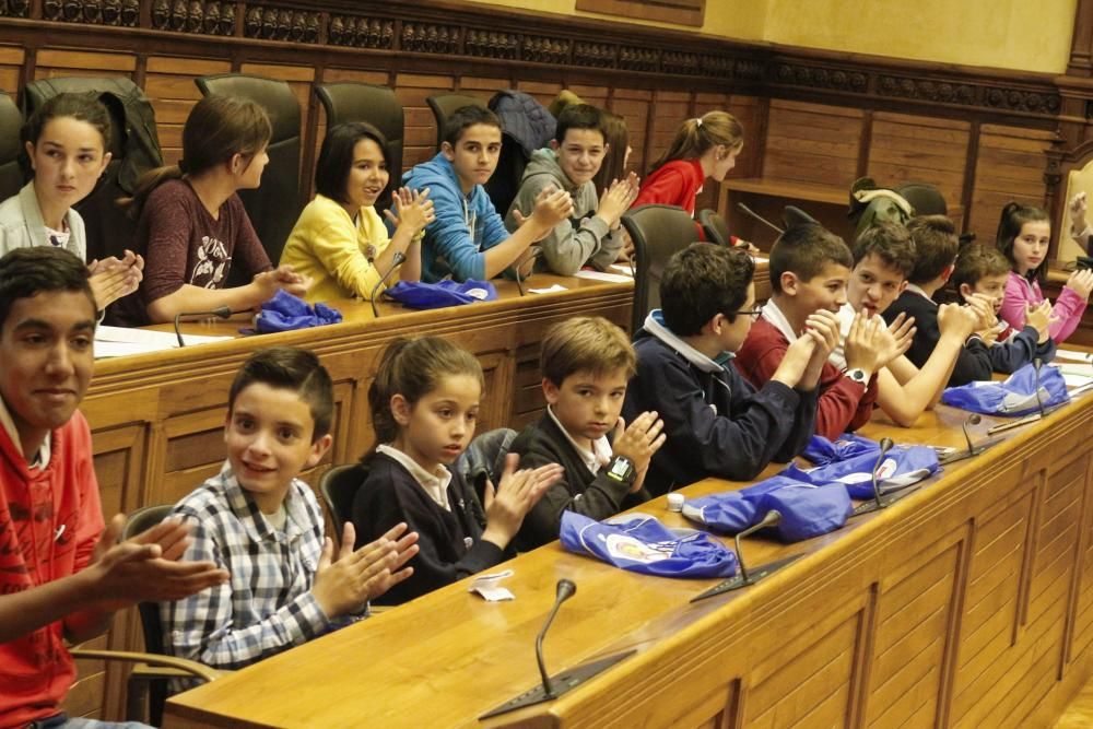 Participantes en el Pleno infantil de Gijón