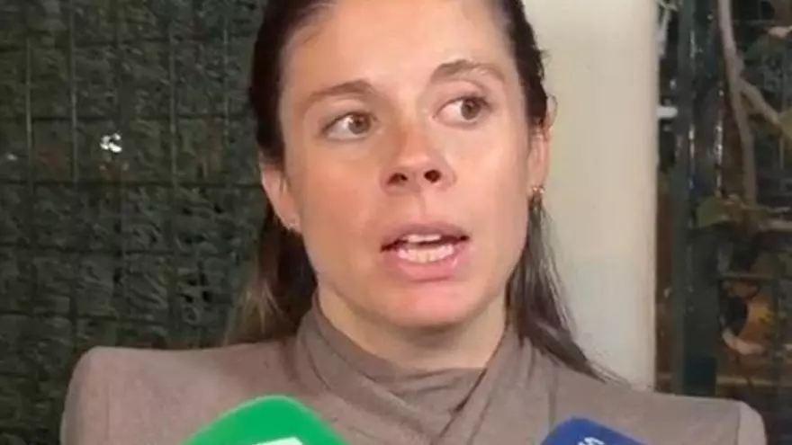 Ana Benítez busca a su hermano David, un sevillano que iba en el vagón 8 del AVE