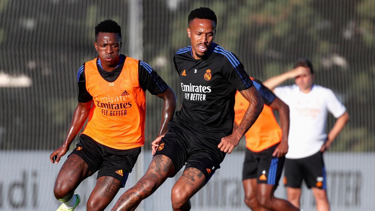 Militao se entrenó con normalidad | AFP