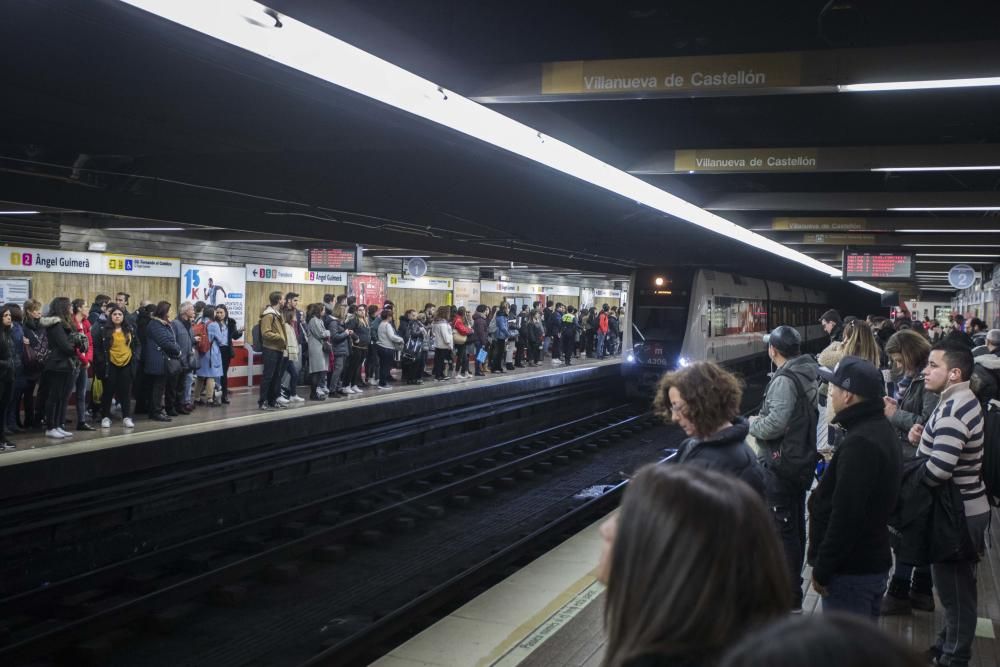 Aglomeraciones en el metro por la huelga