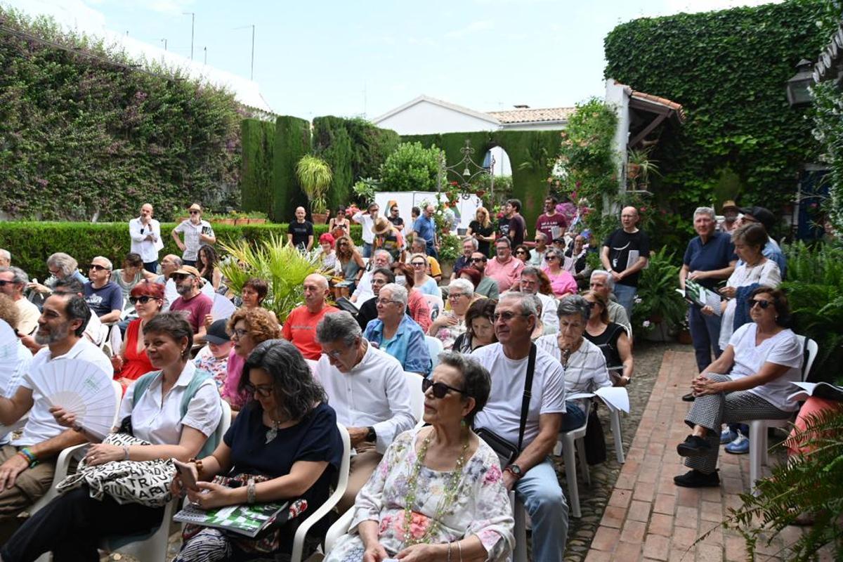 Presentación del libro, en la Casa de las Campanas.