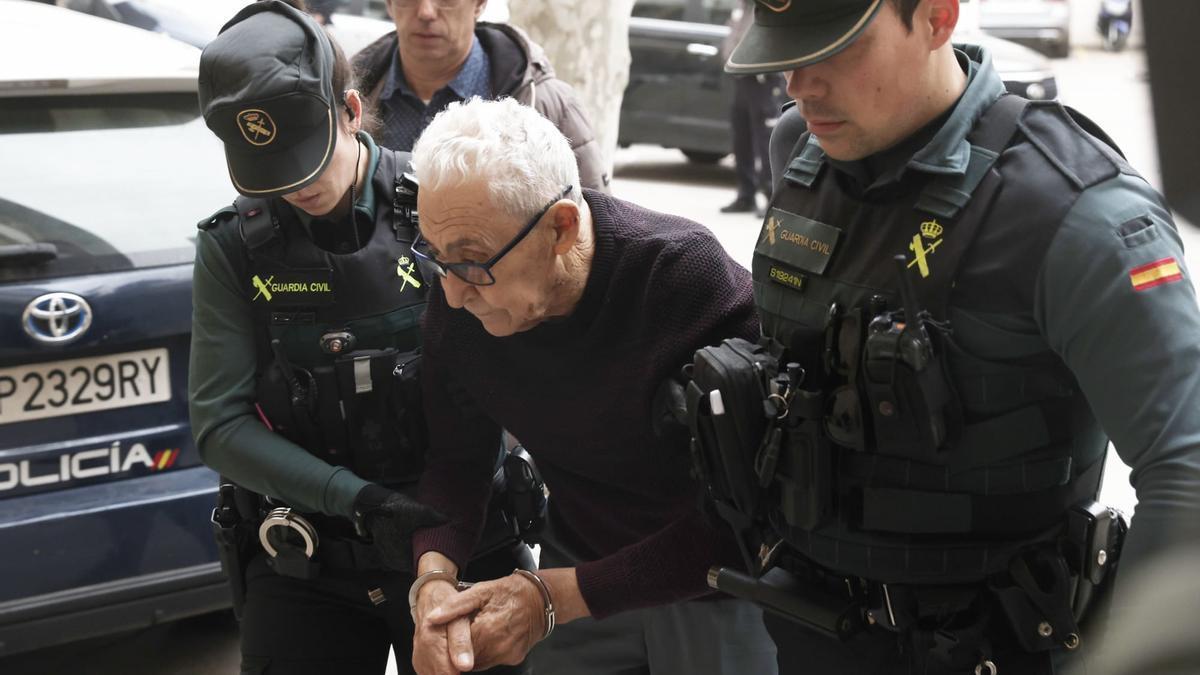 VÍDEO | A prisión el anciano que mató a su mujer en Puigpunyent