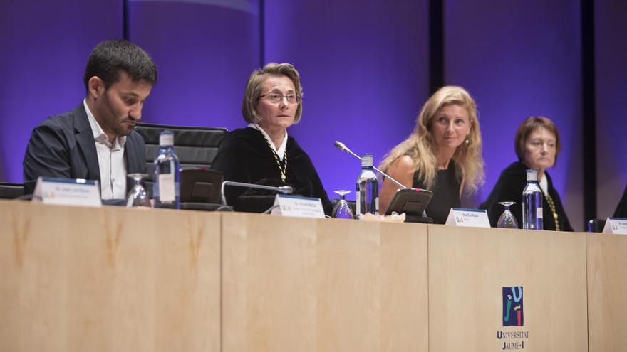 Marzà, en septiembre pasado, inaugurando el curso en la Universitat Jaume I de Castelló con la rectora de esta institución académica,  Eva Alcón; la alcaldesa de Castelló, Amparo Marco; y la rectora de la Universitat de València, Mavi Mestre.