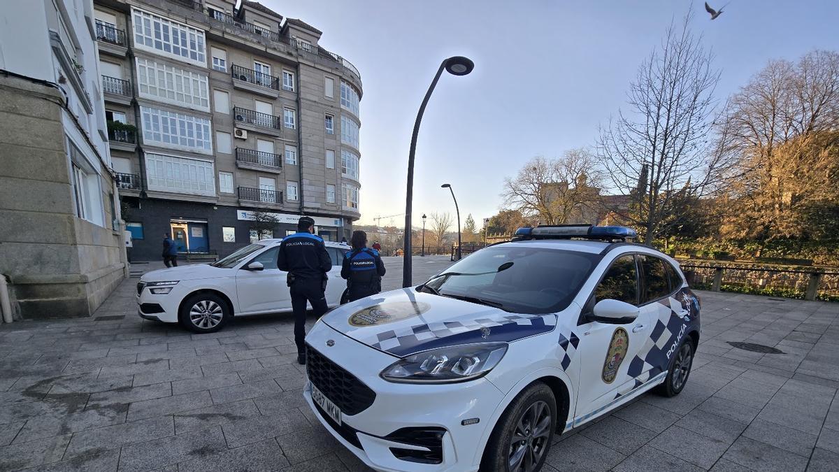 Una patrulla de la Policía Local de Vilagarcía.