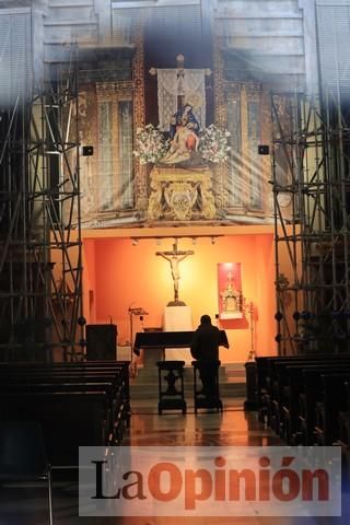 Viernes de dolores: Aplausos y salves a la patrona en Cartagena durante el confinamiento