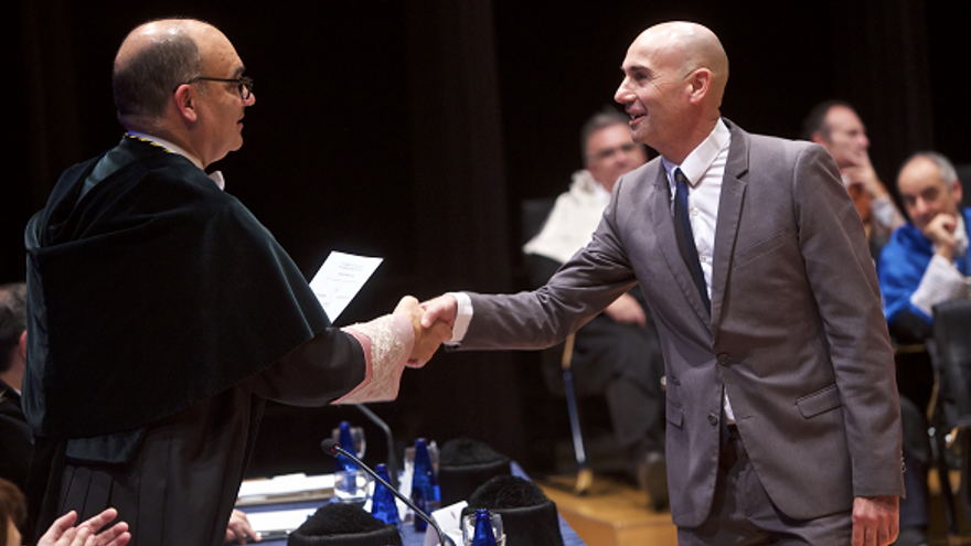 El profesor xixonenc Joan de Déu Martines gana el premio de la Secció Filològica del Institut d&#039;Estudis Catalans