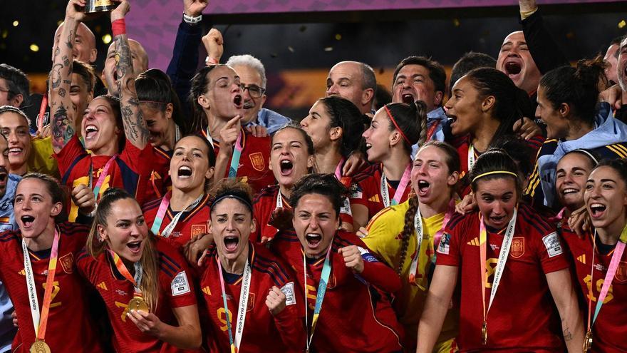 Las jugadoras de la selección de fútbol, premio 8-M de la Comarca de la Sidra, como &quot;referentes de igualdad&quot;