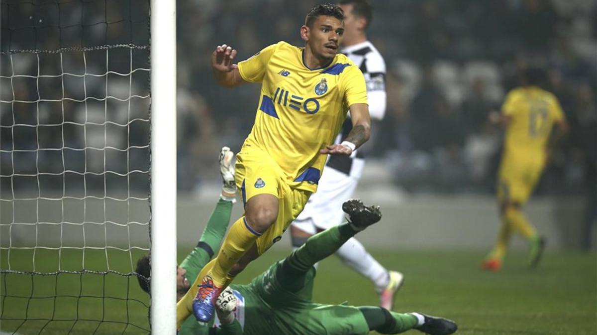 Tiquinho Soares marcó el gol de la victoria del Porto