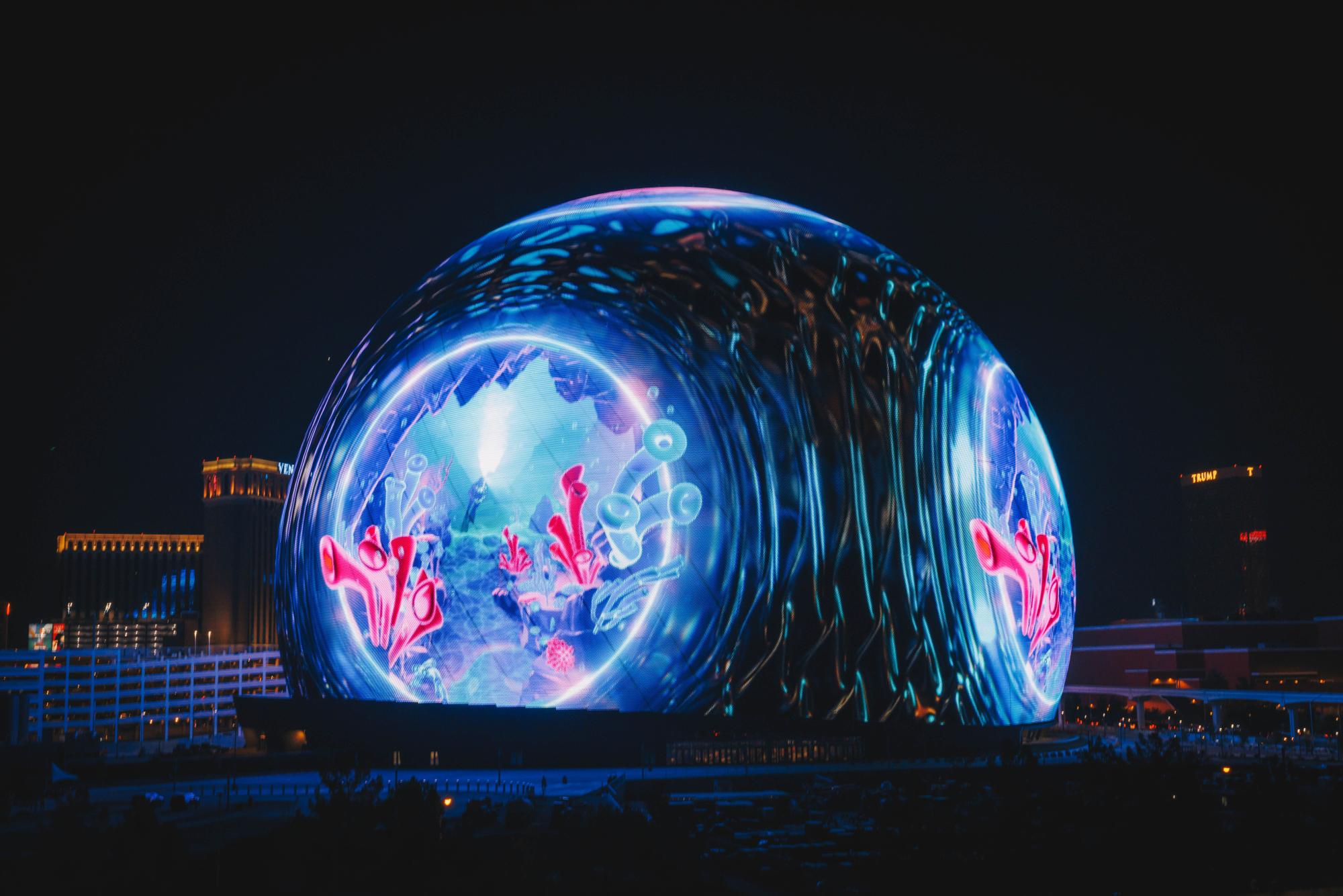EN IMÁGENES | La esfera led más grande del mundo nace en Zaragoza