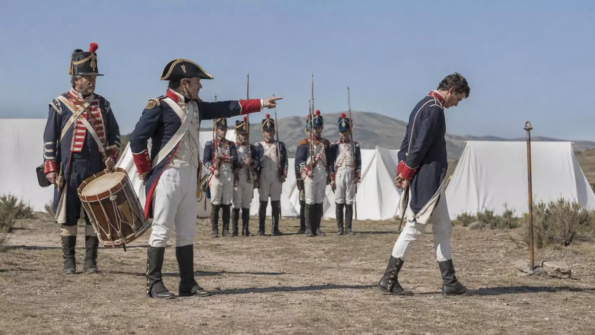 El origen de la expresión "mandar a la porra" es castrense.