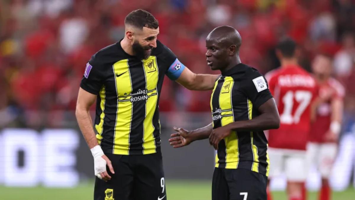 Benzema y Kanté, durante un partido con el Al Ittihad
