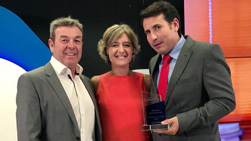 La ministra Gª Tejerina entrega a Hispano+Suizas el premio al mejor proyecto vitivinícola de 2017