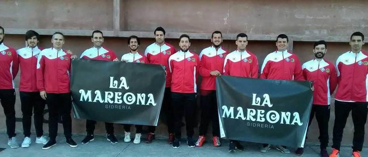 Parte de la plantilla del Delgados Abogados-Club Natación Santa Olaya, antes de estrenarse en la Liga.