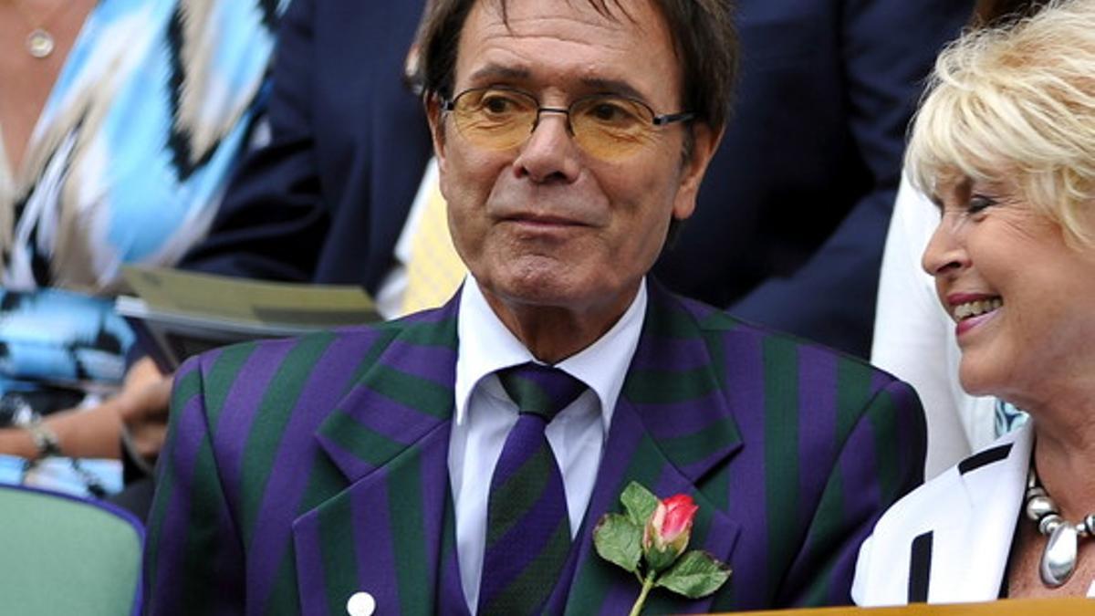 La Policía británica registra una vivienda de Cliff Richard por un supuesto delito sexual