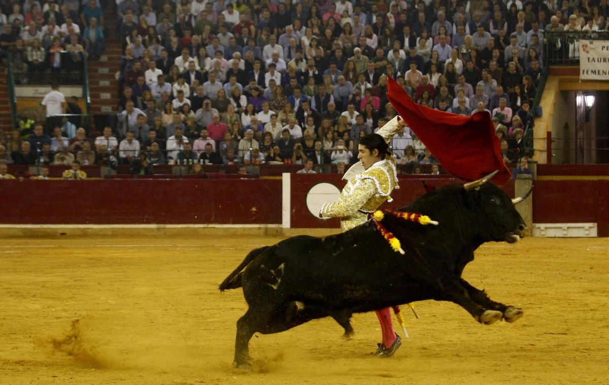 Juan José Padilla se retira en Zaragoza