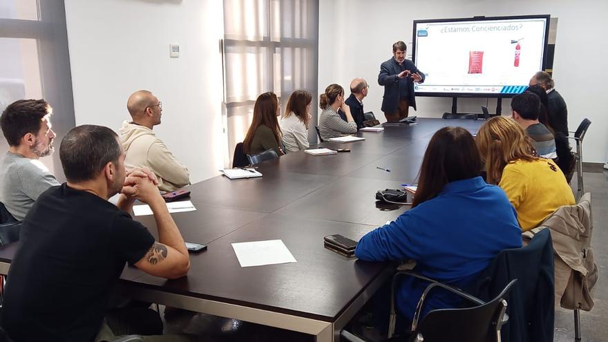 Fuente del Jarro refuerza la formación del personal en materia de seguridad industrial