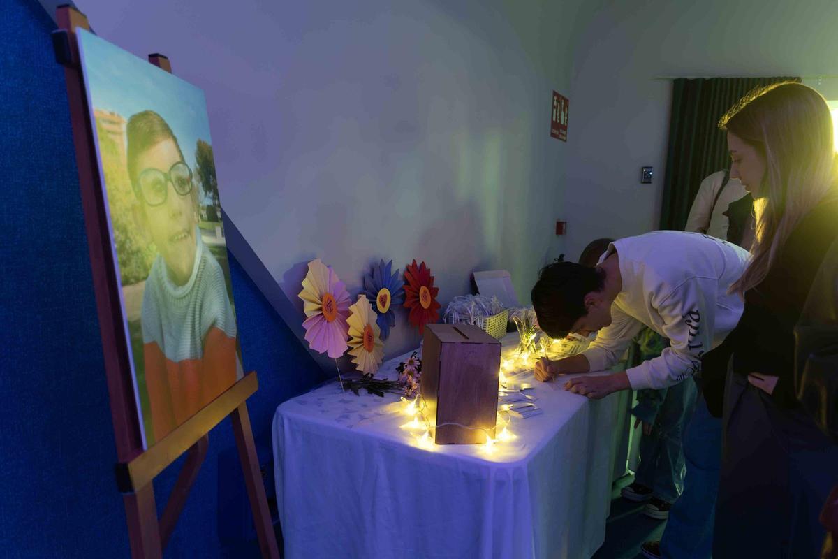 El recuerdo de Elías reúne en Alicante a quienes acompañaron su vida