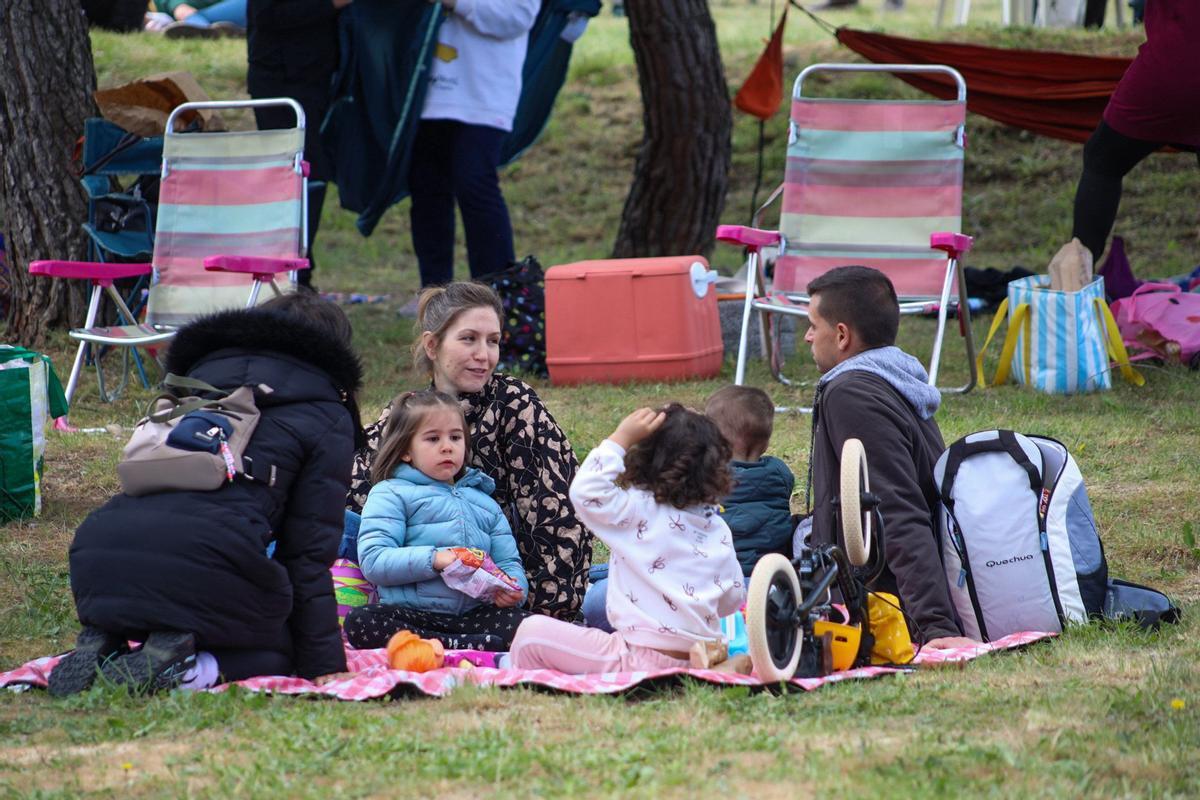 GALERÍA | Los zamoranos llenan la pradera de Valderrey en la romería del Cristo