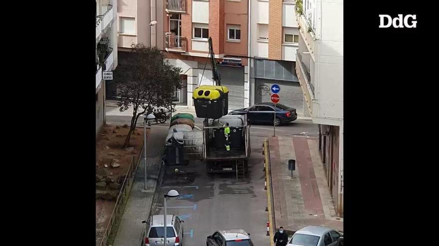 Vídeo| Retiren els contenidors incendiats a Blanes