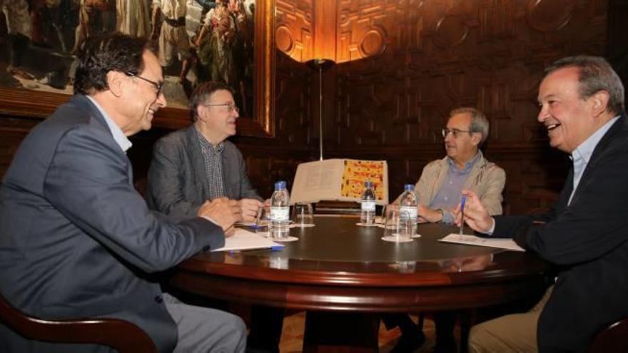 Un momento de la reunión de ayer entre Ximo Puig, Vicent Soler y Francisco Pérez.