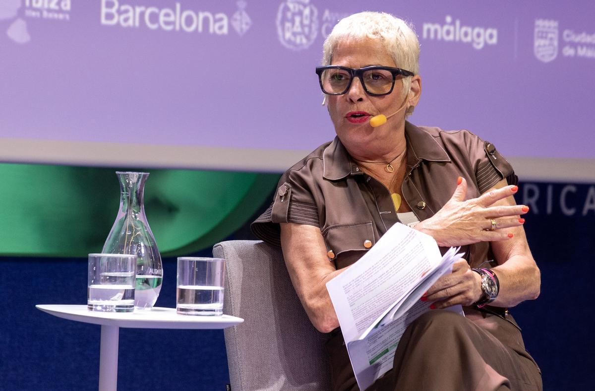 Rosa Cussac, durante el debate sobre vivienda.