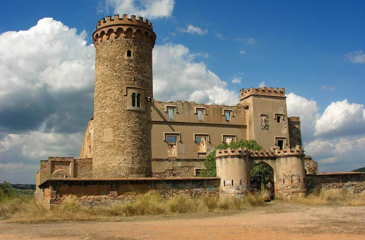 Castillo Torre Salvana.