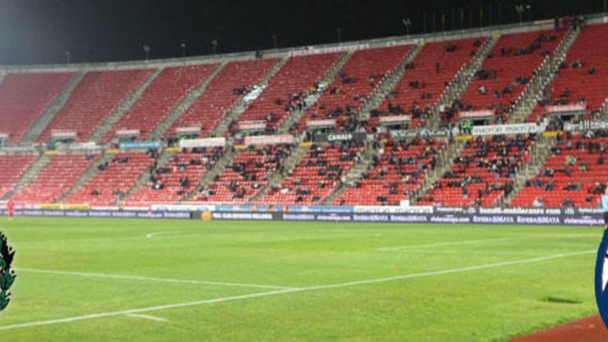 Wer darf hier spielen? Real Mallorca (Wappen li.) oder Atlético Baleares?