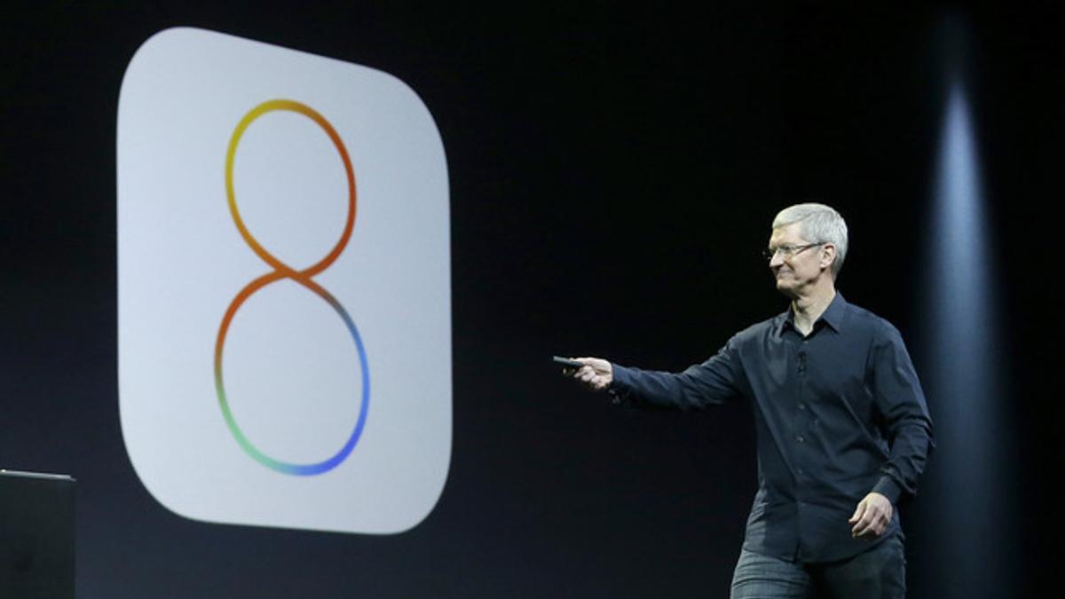 El CEO de Apple, Tim Cook, en la presentación del sistema operativo iOS8, el pasado junio en San Francisco.