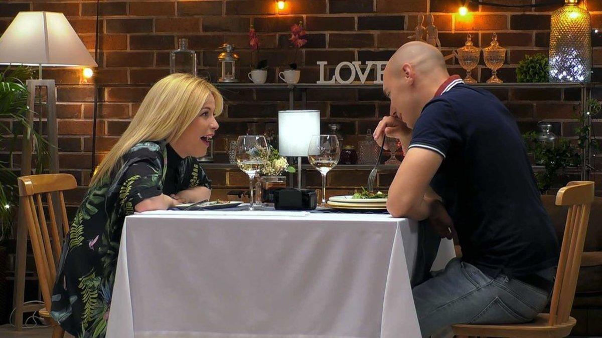 Noemí y Carlos en 'First Dates'