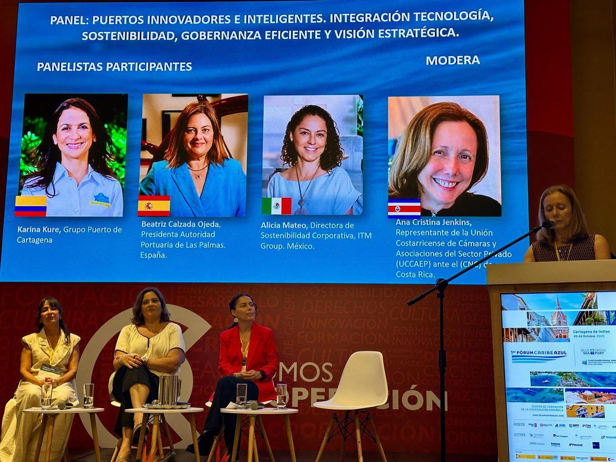 Panel sobre innovación y sostenibilidad celebrado en el primer Fórum Azul de Cartagena de Indias