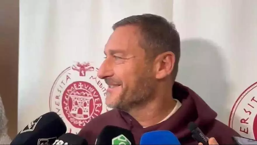 Totti: "Desafortunadamente hay niños creciendo y no logran ver un partido de Italia en el Mundial"