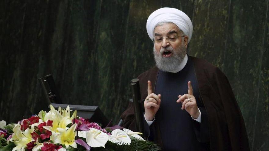 Trump se abre a negociar con Irán y Rohaní le insta a volver al acuerdo nuclear