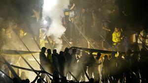 Aficionados del Boca Juniors antes de empezar el partido ante el River Plate.