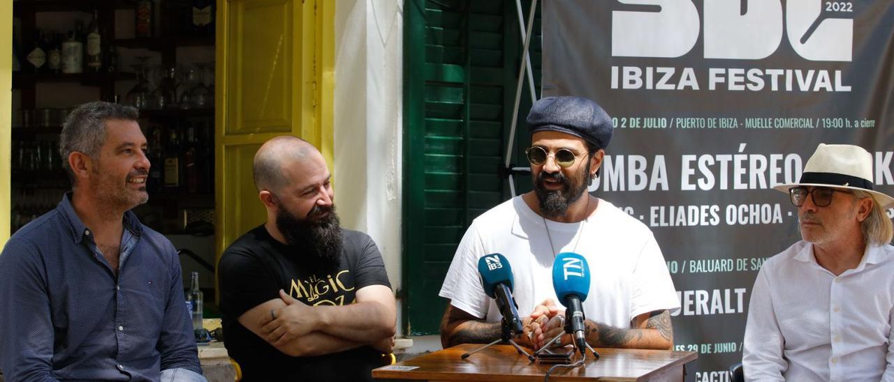 Juan Mguel Costa, Pep Tur, Adrián Rodríguez y Miquel Costa, en la presentación ayer de Sueños de Libertad. | J.A. RIERA