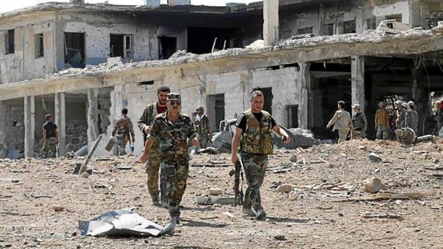 Soldats sirians en una acadèmia militar a Alep