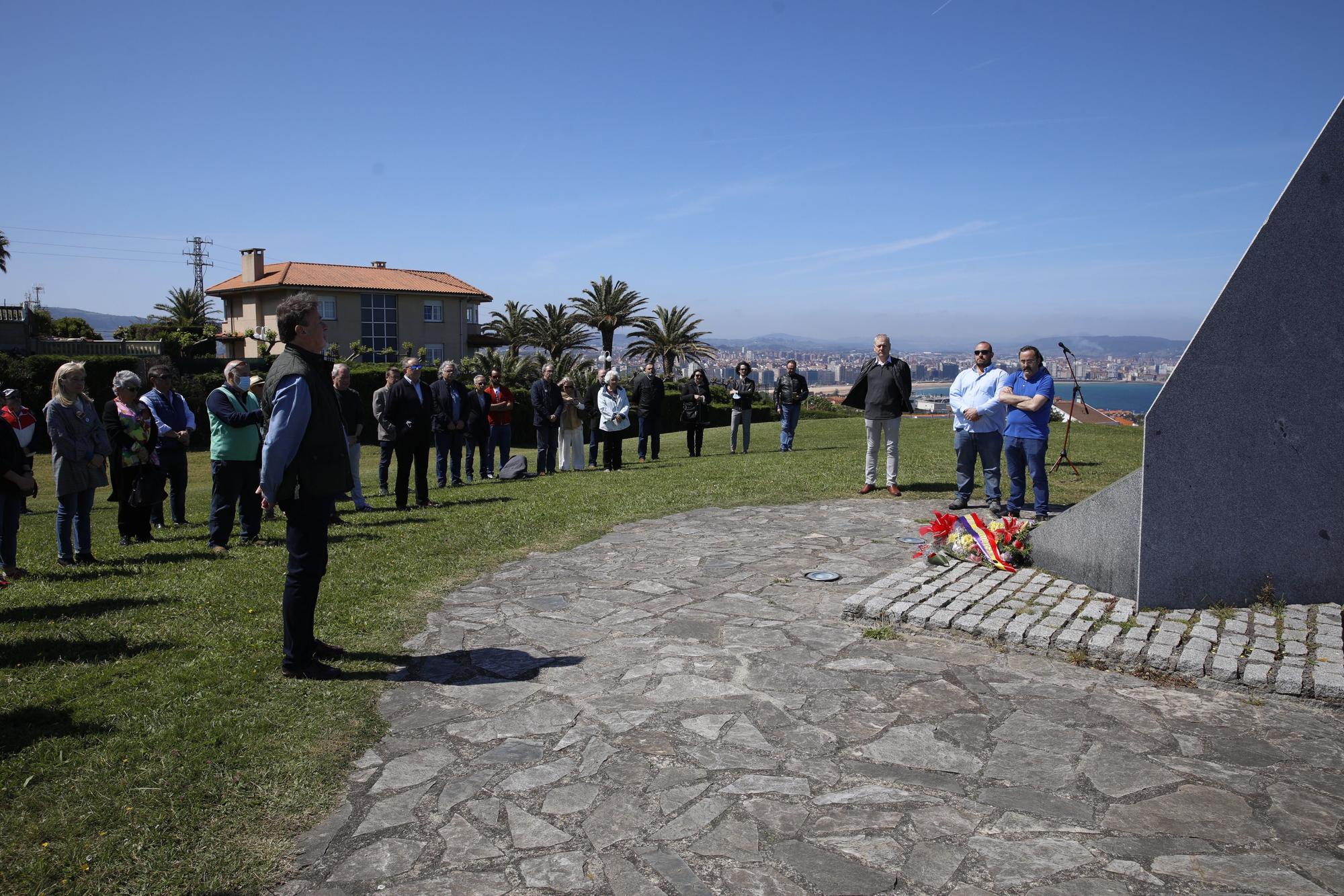 En imágenes: Conmemoración del 77º. aniversario de la liberación del campo de concentración de Mauthausen