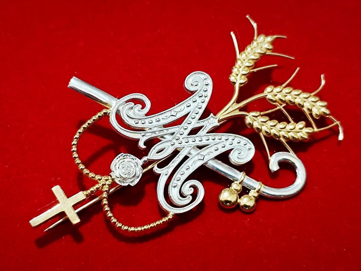 Broche donado a la Hermandad de la Oración en el Huerto.