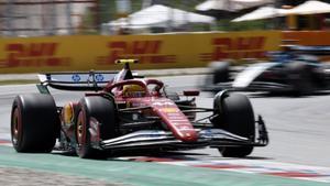 Ferrari driver Lewis Hamilton of Britain steers his car during the Spanish Grand Prix Formula One race at the Barcelona Catalunya racetrack in Montmelo, near Barcelona, Spain, Sunday, June 1, 2025. (AP Photo/Joan Monfort)