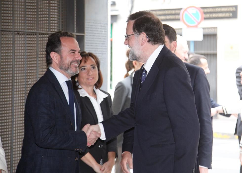 Rajoy conversa con los portavoces municipales sobre la situación económica de Alicante