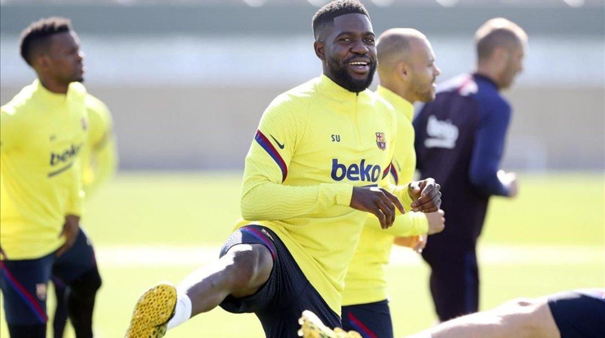 zentauroepp52738494 deportes  entrenamiento del fc barcelona   umtiti fotografia200311185949