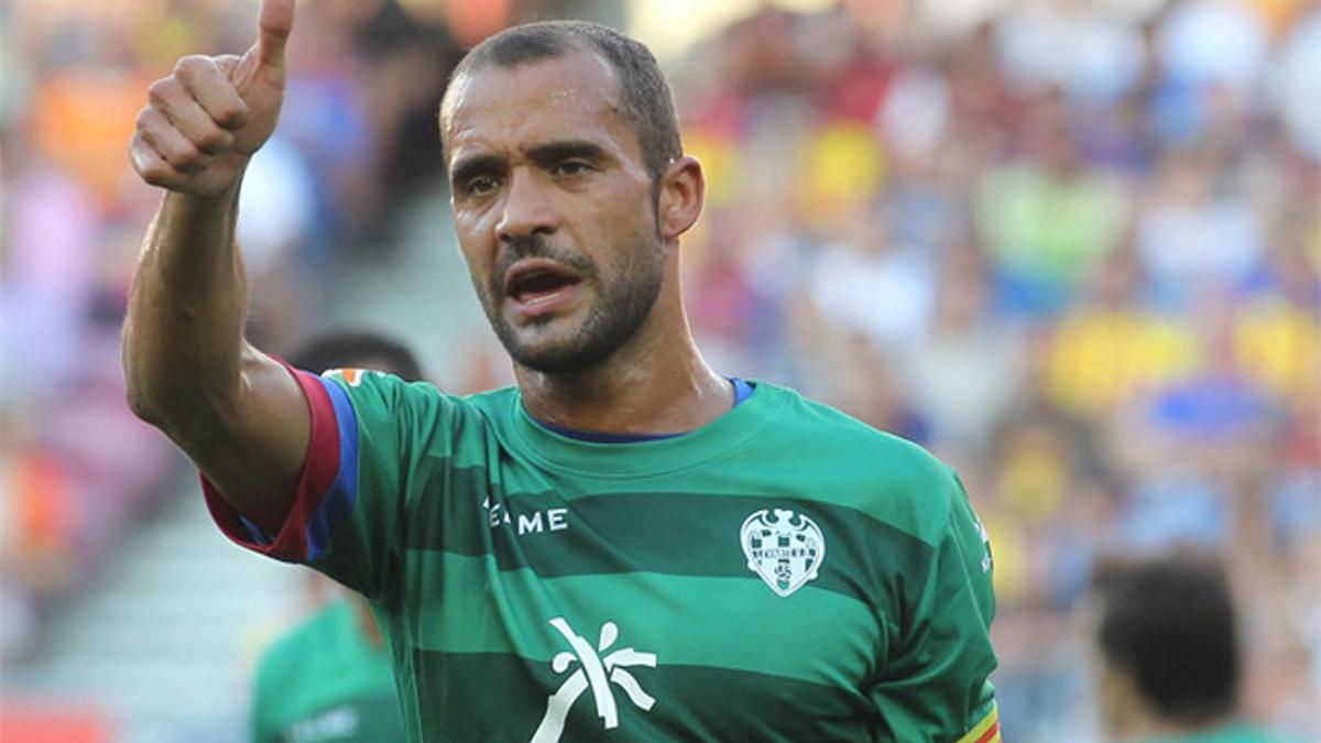 Juanfran García durante el Levante-Barça de la campaña 2013-14