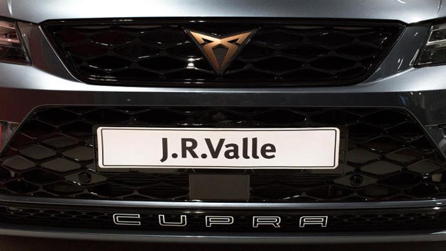 Seat JR Valle matricula su primera unidad Cupra Ateca