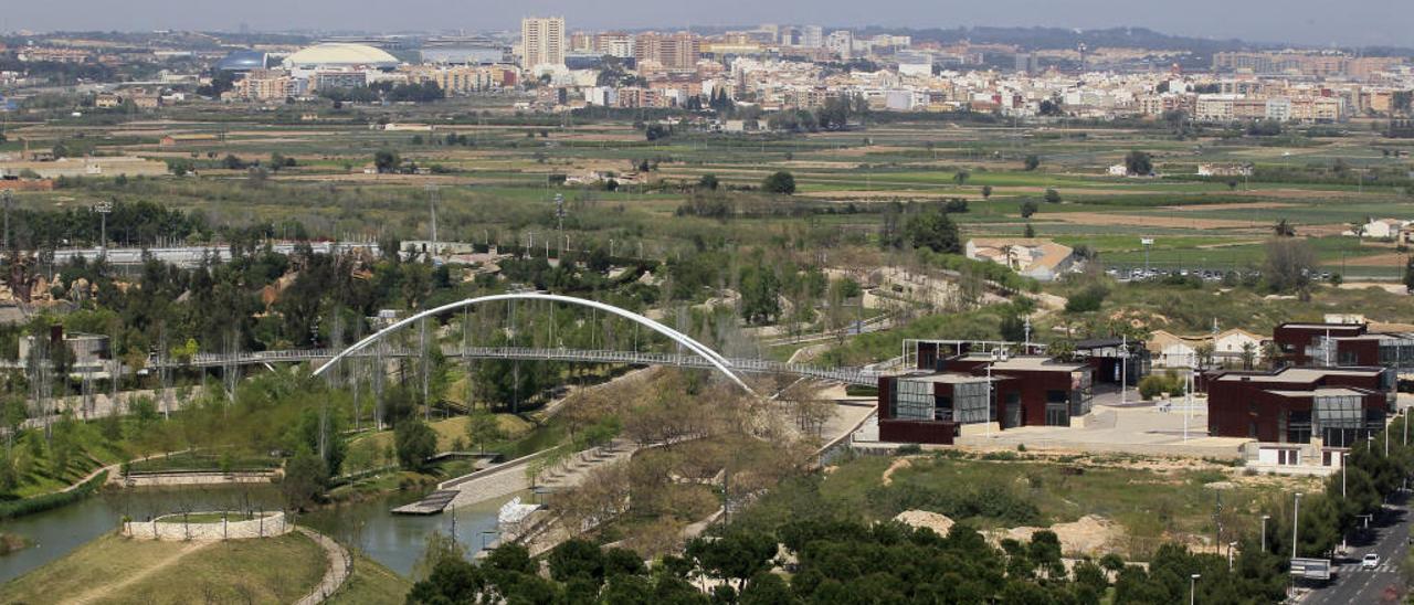 El Parque de Cabecera y las instalaciones de Bioparc.