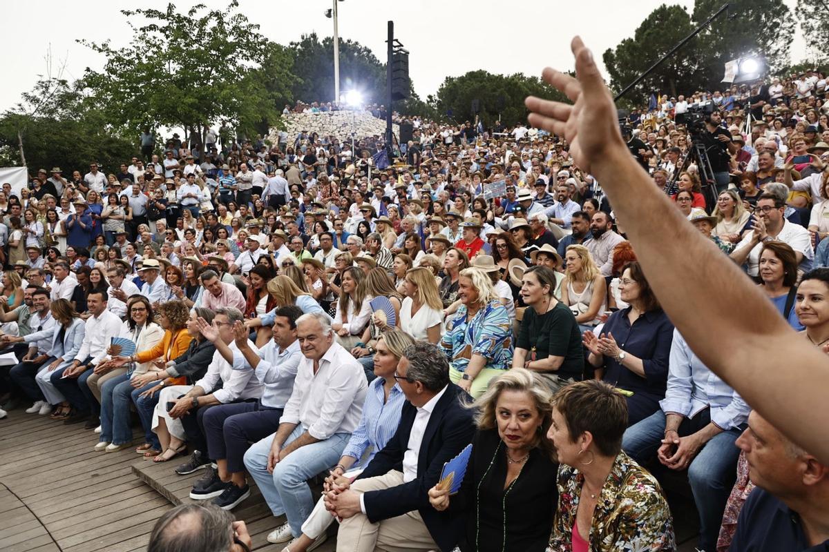 Acto de campaña del PP por las elecciones europeas en el anfiteatro del Parque de Cabecera