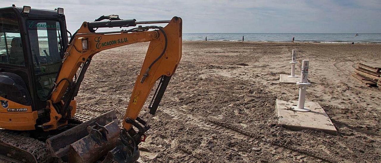 Crisis del coronavirus: Santa Pola abre hoy las playas y aconseja a los bañistas estar un máximo de 4 horas