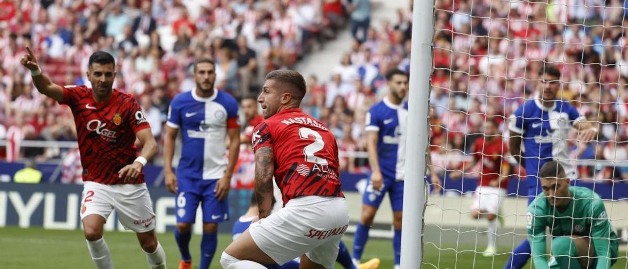 Nastasic celebra su gol ante el Atlético de Madrid.